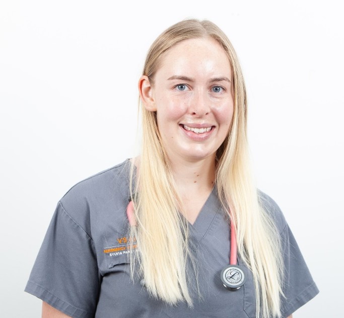 Dr Izzy MacEwan - Registered Vet at VSA - Veterinary Specialists Aotearoa